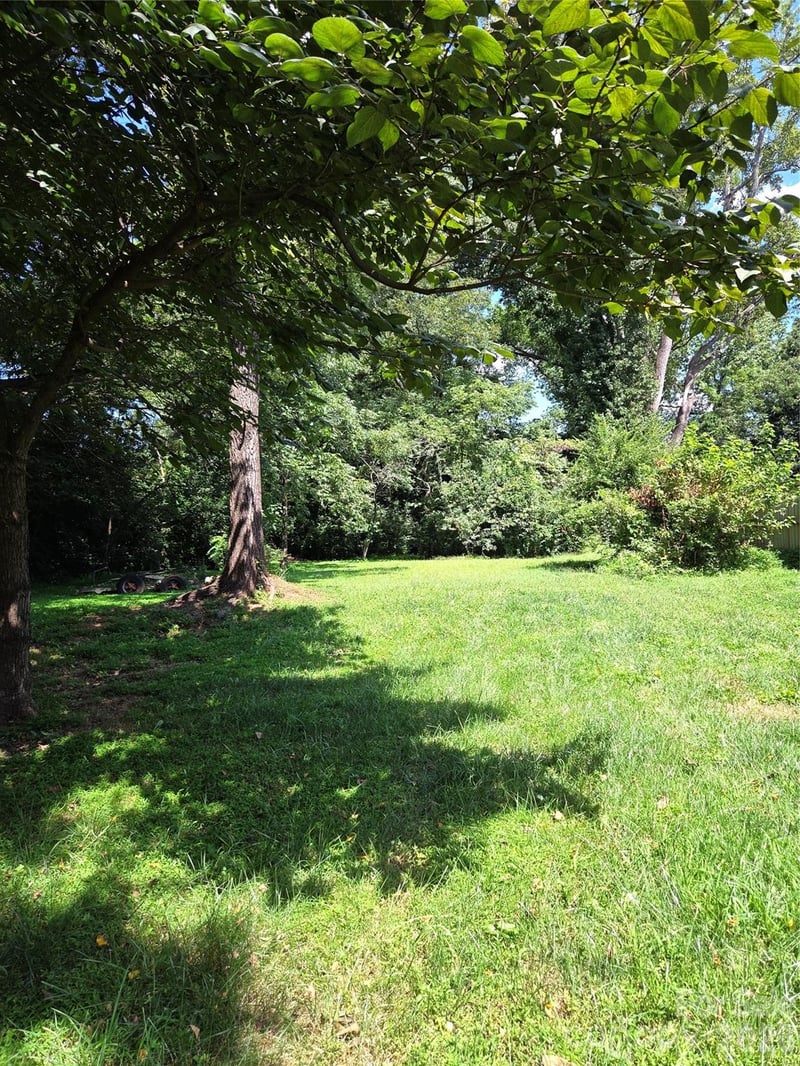 4103 Glenwood Dr, Charlotte, NC 28208