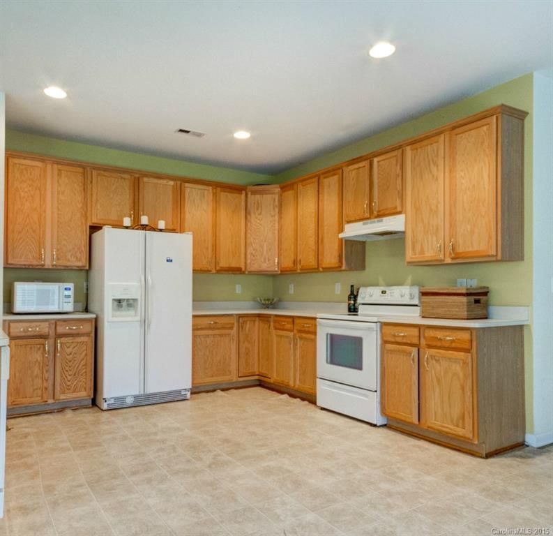 3635 Darlington Rd, Matthews, NC 28105