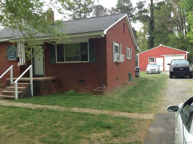 4006 Howie Cir, Charlotte, NC 28205