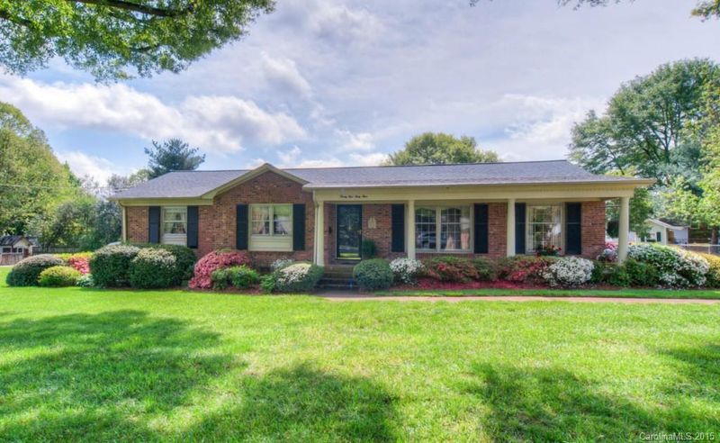 2433 Shaw Ave, Gastonia, NC 28054