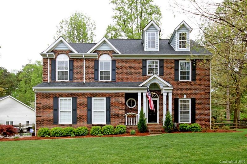 144 Castleton Dr, Mooresville, NC 28117