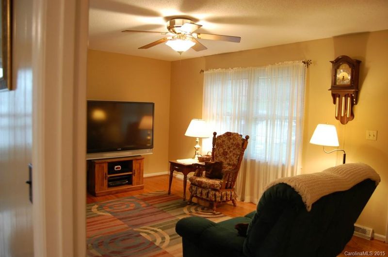 4704 Can Do Ct, Gastonia, NC 28056
