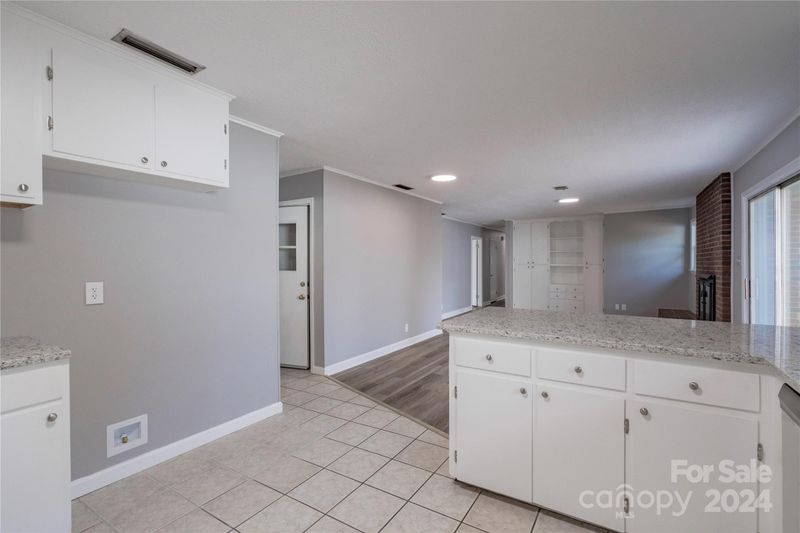 918 S Juniper St, Kannapolis, NC 28081
