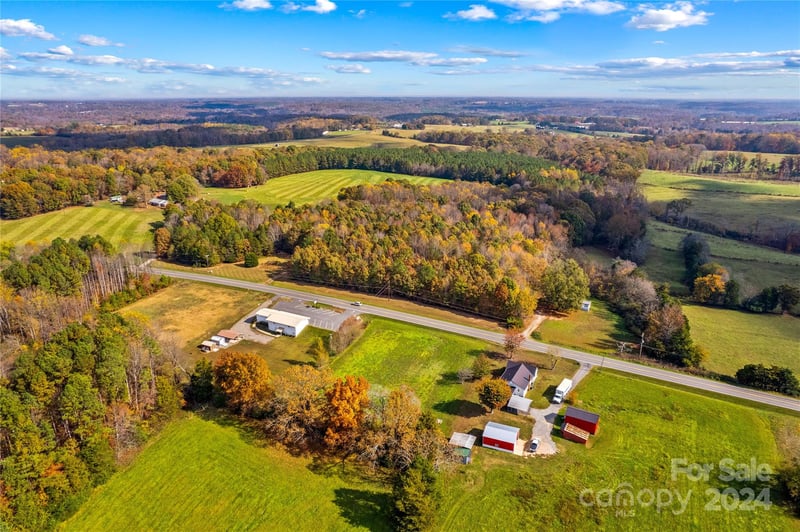 000 E Memorial Hw, Harmony, NC 28634