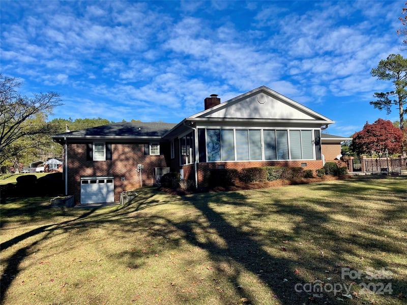 5486 Kershaw Camden Hw, Heath Springs, SC 29058