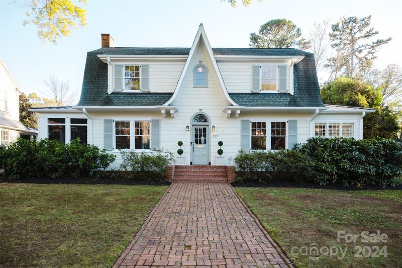 837 Henley Pl, Charlotte, NC 28207