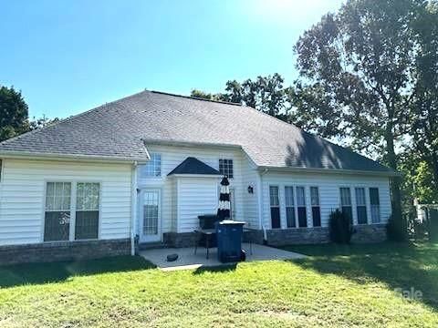 2123 13th Street Ct NE, Hickory, NC 28601