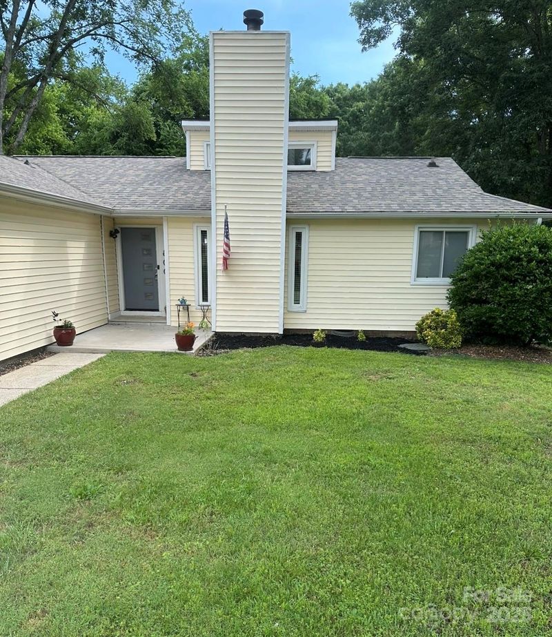 11800 Five Cedars Rd, Charlotte, NC 28226