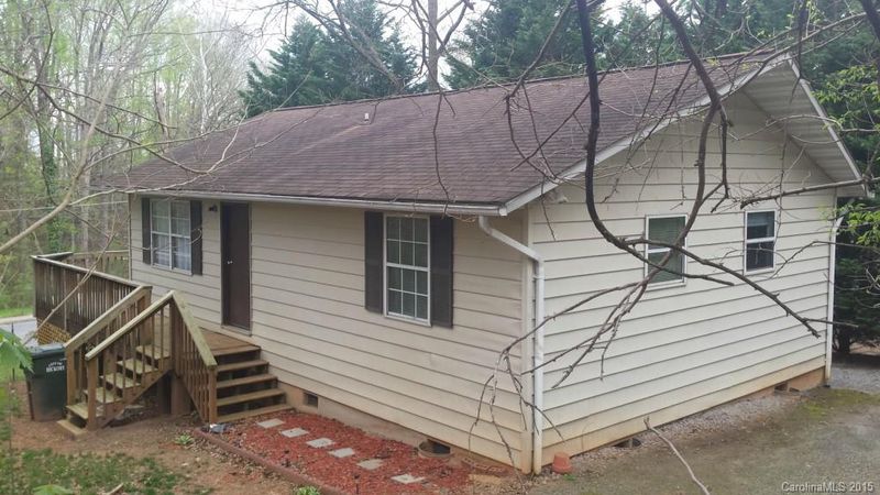 618 7th Ave, Hickory, NC 28602