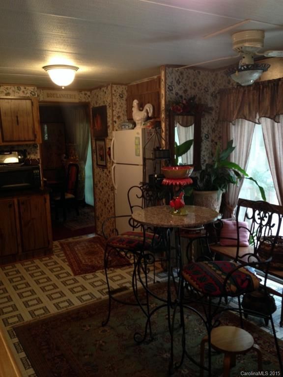 327 Rutledge Rd, Mount Holly, NC 28120