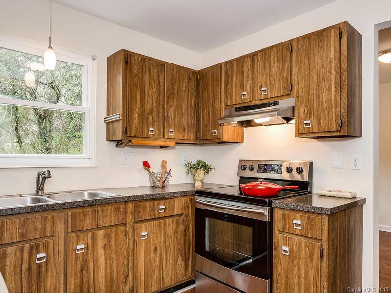 6706 Morganford Rd, Charlotte, NC 28211