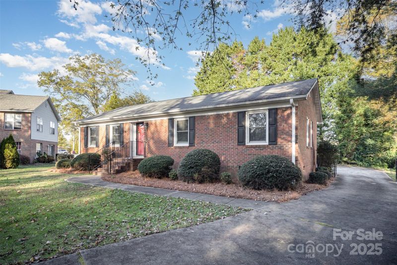 11028 S Ford Rd, Charlotte, NC 28214