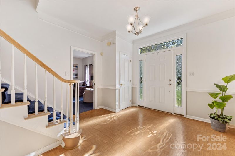 928 Sunnyview Cir, Matthews, NC 28105