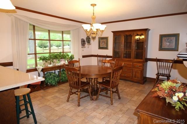 4412 Rocky River Rd, Charlotte, NC 28215