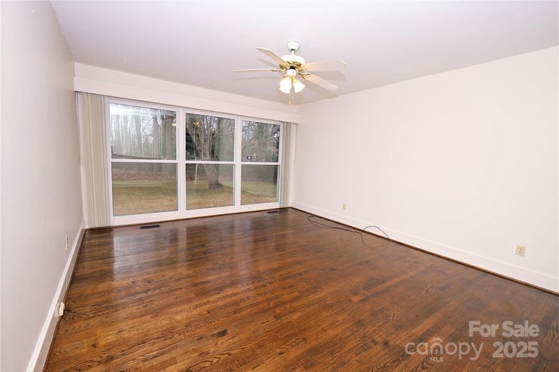6433 Montpelier Rd, Charlotte, NC 28210