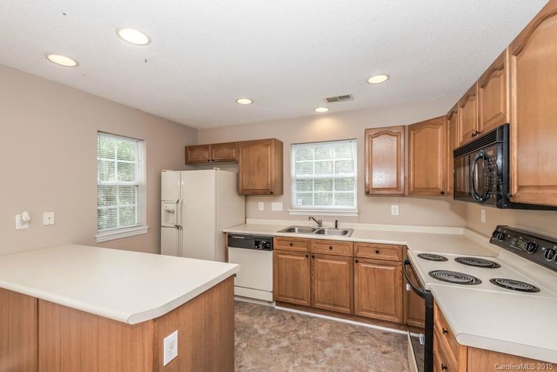 5941 Cougar Ln #6106, Charlotte, NC 28269