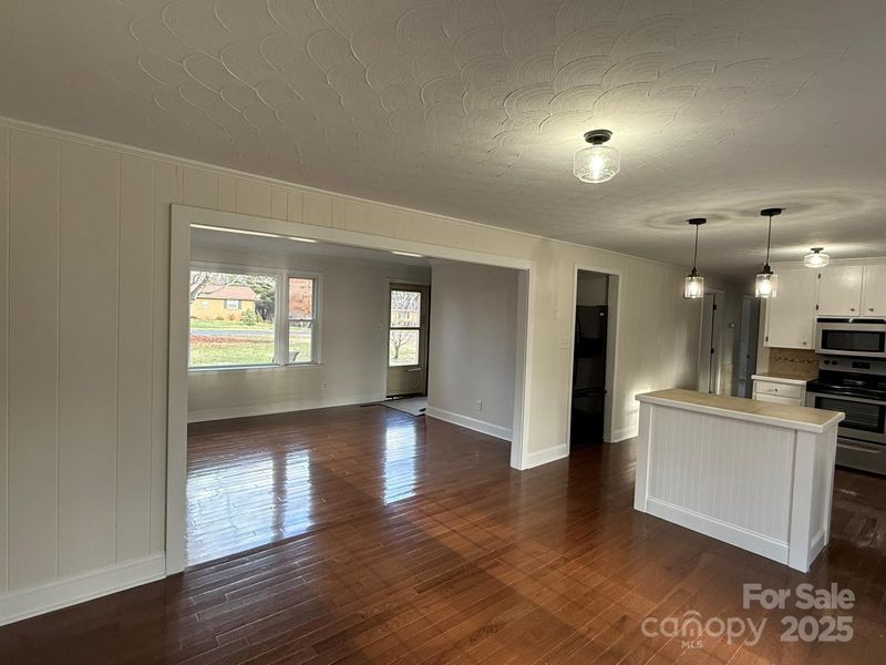 3441 38th Street Dr NE, Hickory, NC 28601
