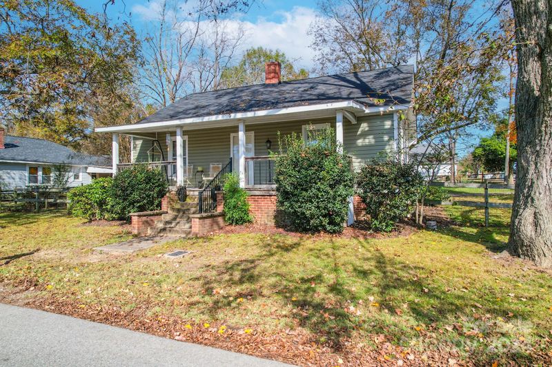 202 Kimball St, Kannapolis, NC 28081