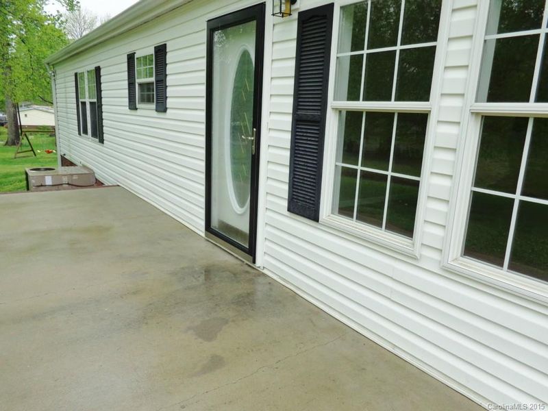 140 Glenwood Dr, Concord, NC 28025