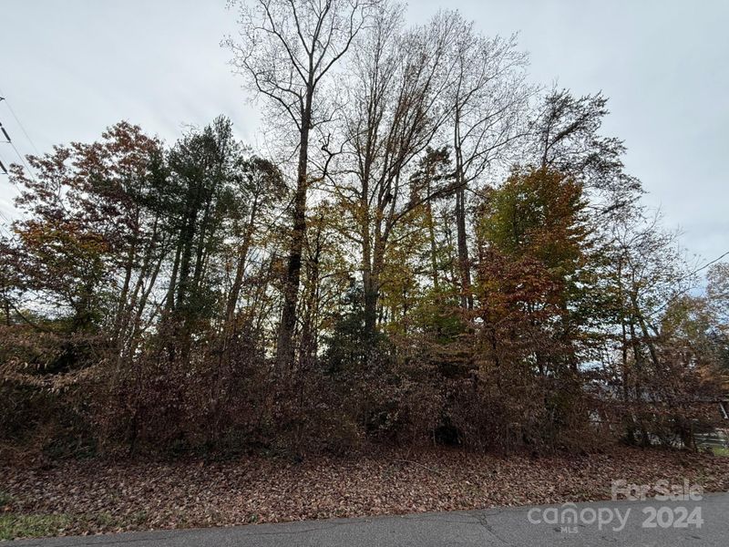 947 30th Avenue Dr NW, Hickory, NC 28601