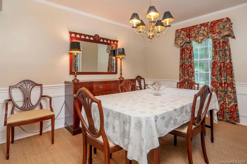 9217 New Towne Dr, Matthews, NC 28105