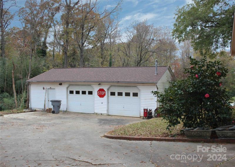 8308 Kerrybrook Cir, Charlotte, NC 28214