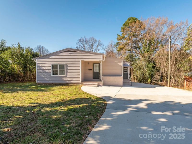 1209 Moretz Ave, Charlotte, NC 28206