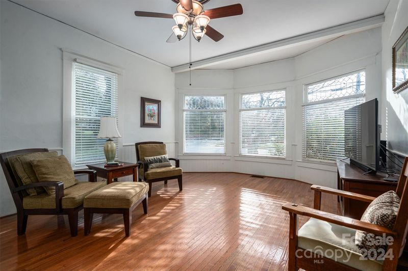 203 E Congress St, Lincolnton, NC 28092