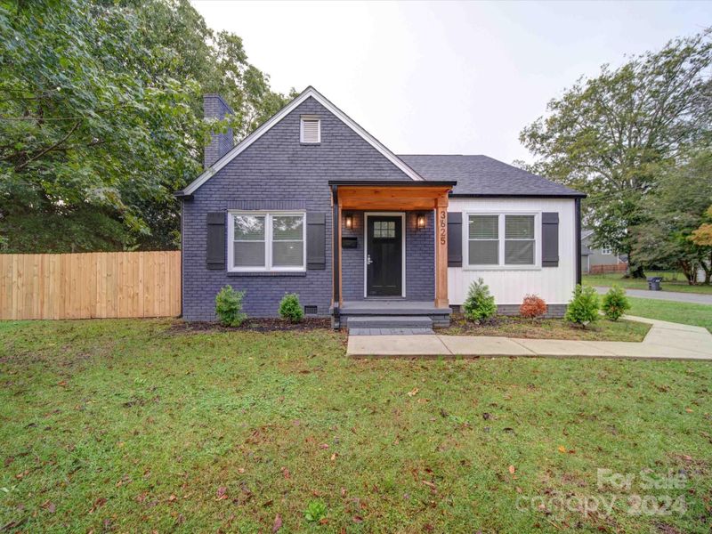 3625 Tuckaseegee Rd, Charlotte, NC 28208