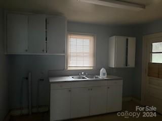 3227 Rogers St, Charlotte, NC 28208