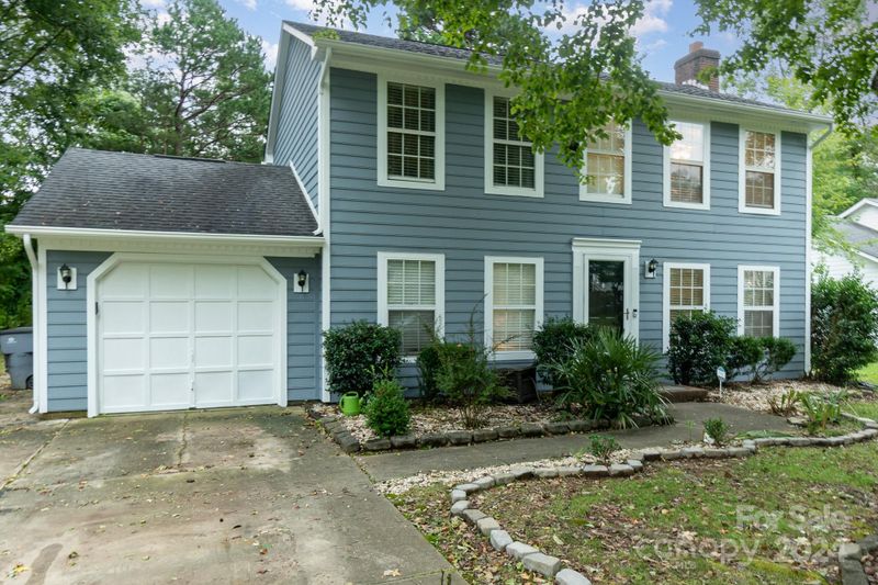 1514 Pine Mountain Rd, Charlotte, NC 28214