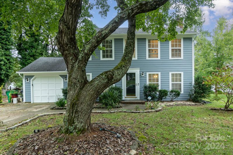 1514 Pine Mountain Rd, Charlotte, NC 28214