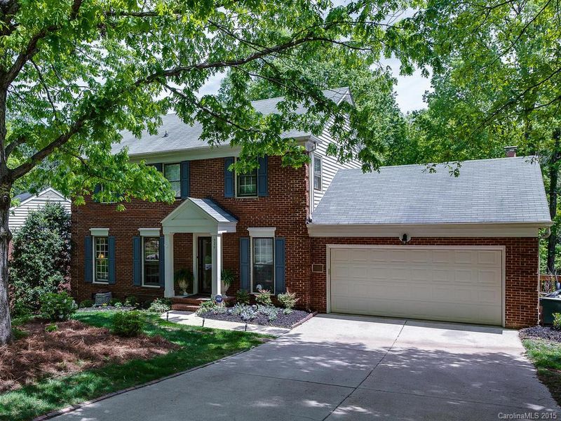 320 Foxfield Ln, Matthews, NC 28105