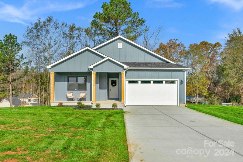 1426 Galway Dr, Lincolnton, NC 28092