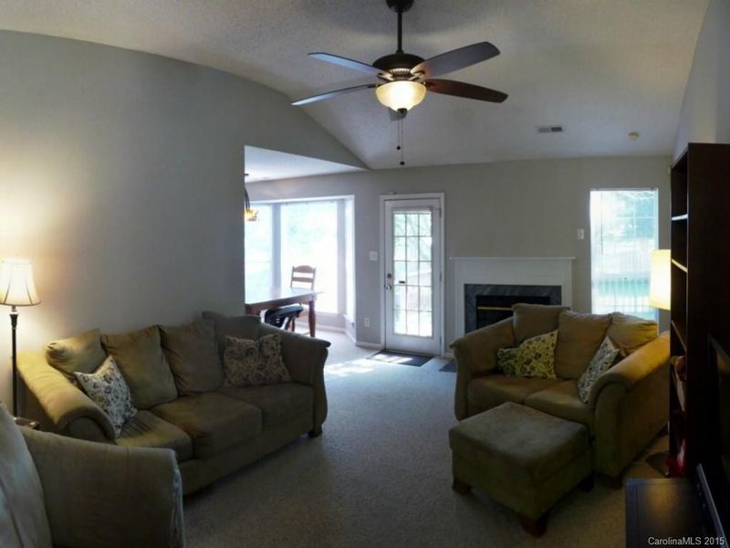 10136 Brawley Ln, Charlotte, NC 28215