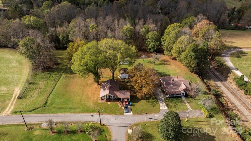 103 2nd St NW, Catawba, NC 28609