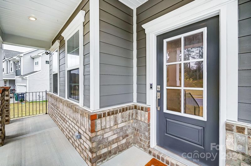 183 Hamptons Cove Rd, Troutman, NC 28166