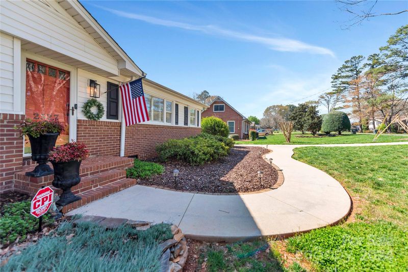 2527 Shaw Ave, Gastonia, NC 28054