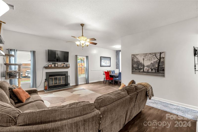 3619 Broad Oak Dr, Charlotte, NC 28273