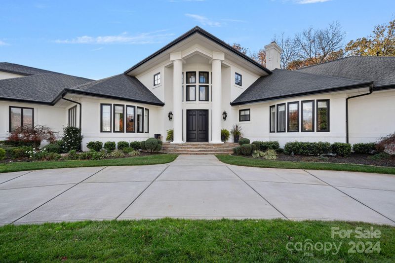 18730 Peninsula Club Dr, Cornelius, NC 28031