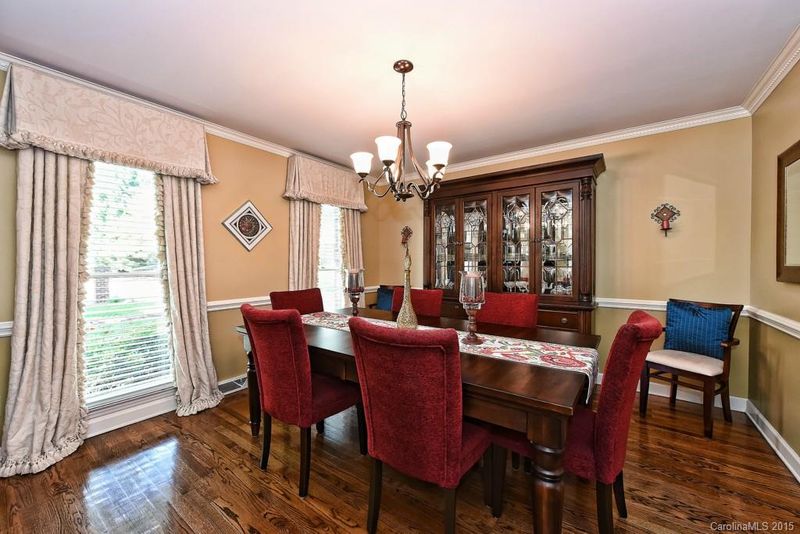 2308 Wolfe Ridge Rd, Charlotte, NC 28210
