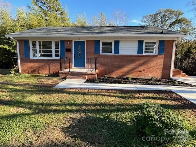 813 Gaston Ave, Belmont, NC 28012