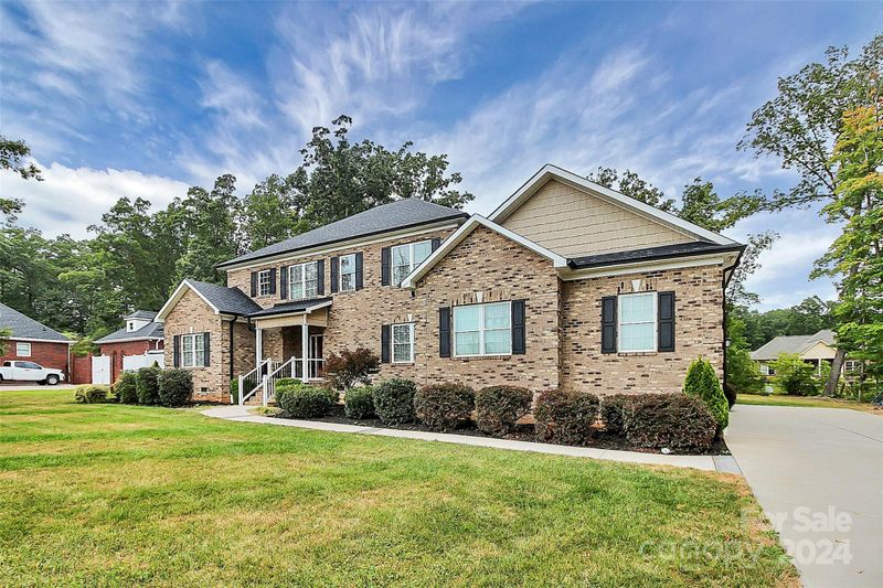 1521 Avalon Oaks Ct, Dallas, NC 28034