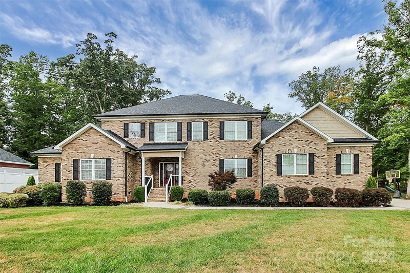 1521 Avalon Oaks Ct, Dallas, NC 28034