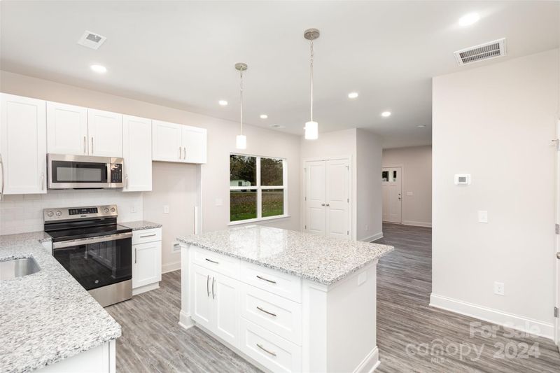 135 Ruffin Loop, Troutman, NC 28166