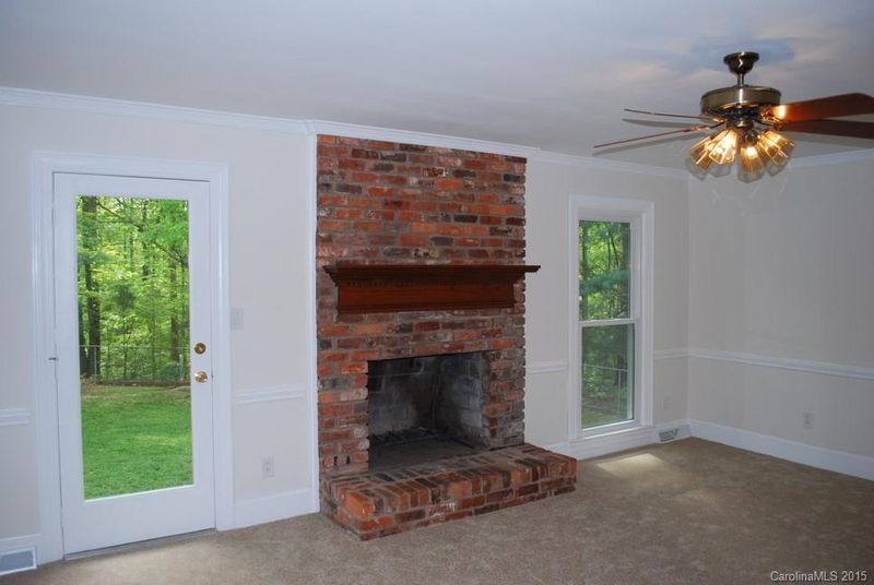 7713 Cedarbrook Dr, Charlotte, NC 28215