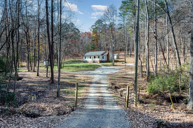 359 Will Hall Rd, Kings Mountain, NC 28086