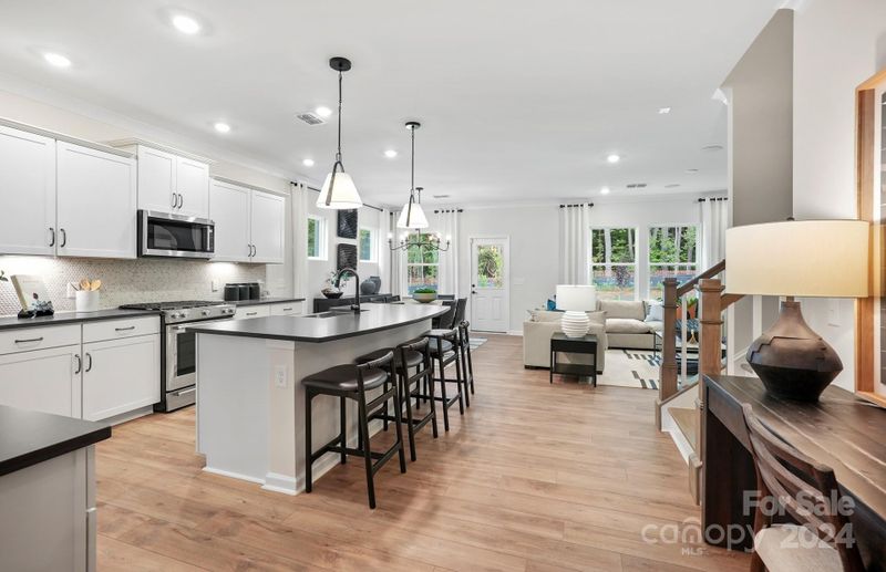 5203 Hatcher Creek Rd #37, Charlotte, NC 28215