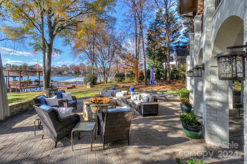 18903 Coveside Ln, Cornelius, NC 28031