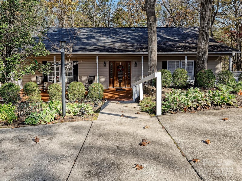 25040 Timberlake Dr, Tega Cay, SC 29708